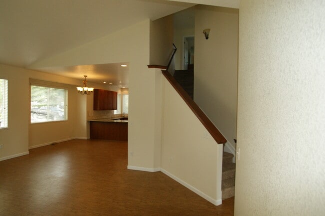 Building Photo - 426 Saint Ida Cir