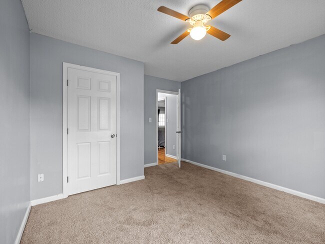 Building Photo - 1020 Furia Dr