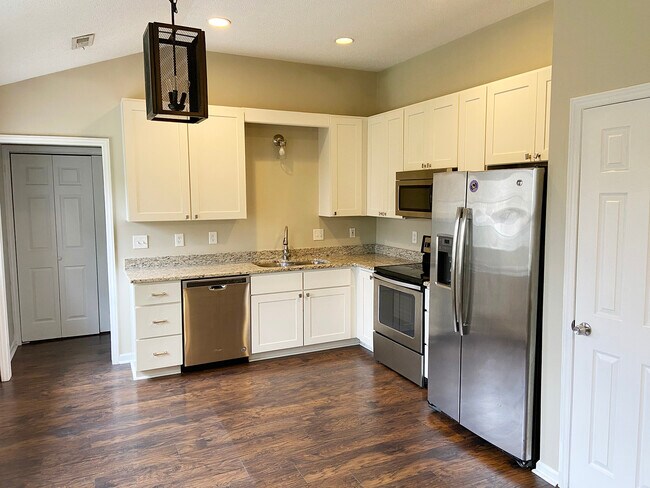 Building Photo - 2526 Sapling Cir