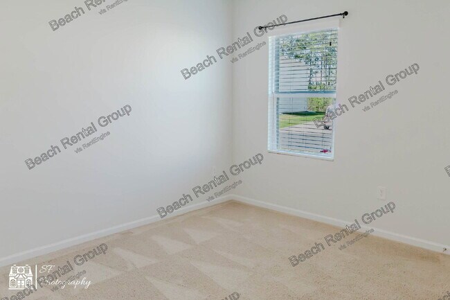 Building Photo - 3500 Cornflower Wy