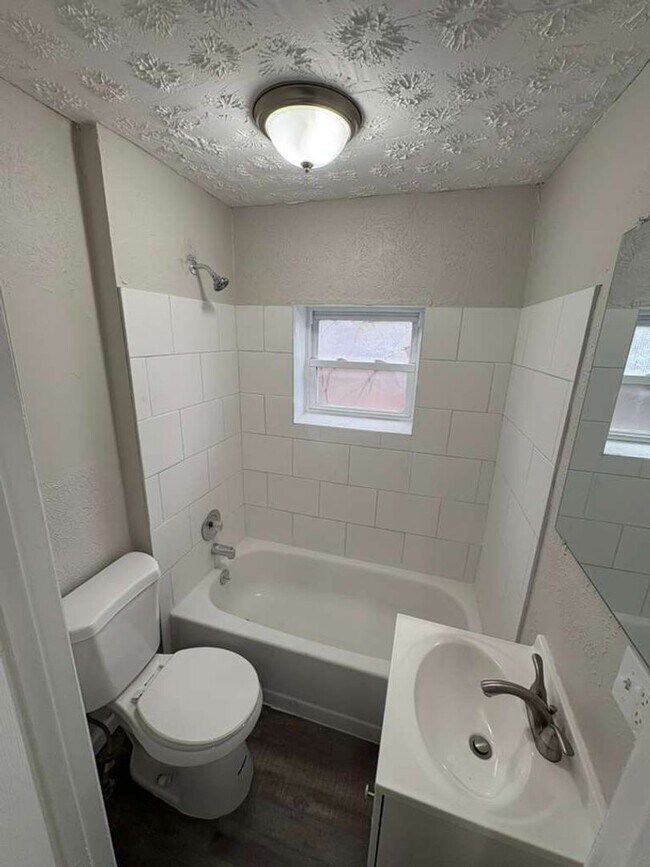 Building Photo - 133-135 W Jackson St, Painesville, OH 44077