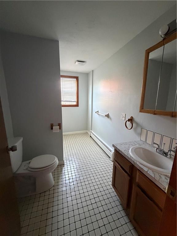 Building Photo - 263 Bourne Ave