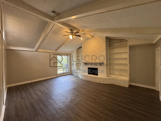 Building Photo - 336 Maywood Cir