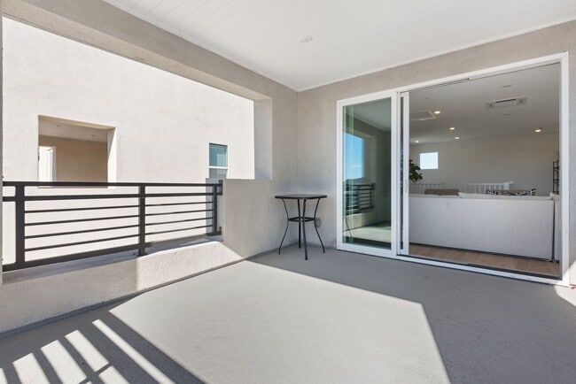 Building Photo - 408 Treble: Modern 4BR + Loft in Great Park, Irvine