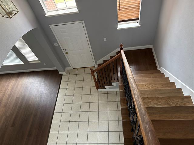 Building Photo - 4020 Pear Ridge Dr