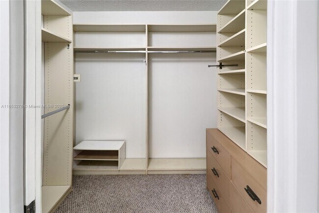 Building Photo - 9887 N Belfort Cir