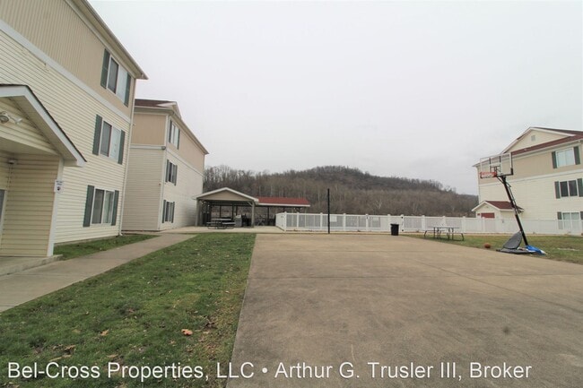 Building Photo - 4 br, 4 bath House - 4207 University Commo...