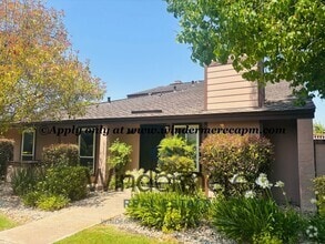 Building Photo - Charming 3-Bedroom Home in Prime West Sac ...