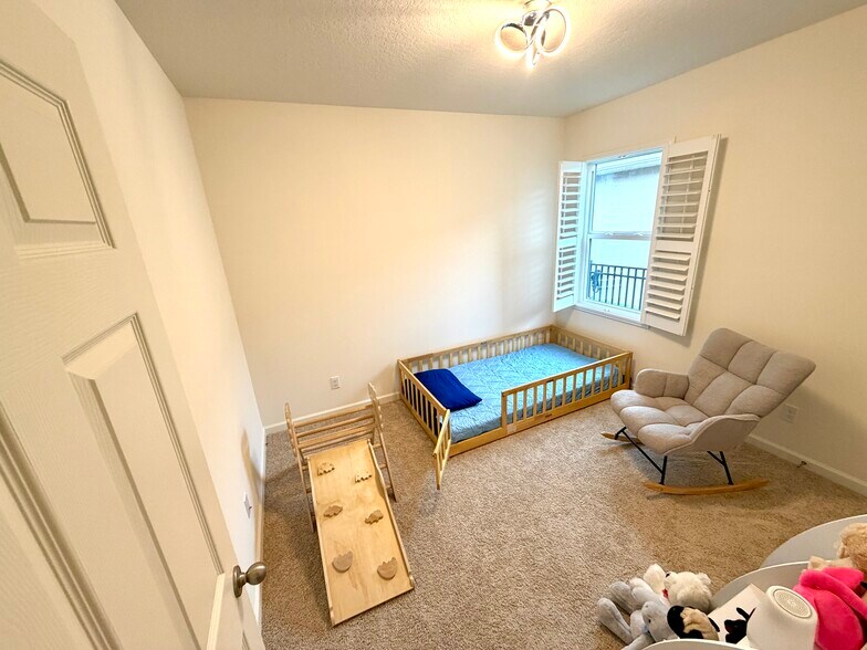 Building Photo - 12230 SW Rimini Way