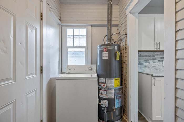 Building Photo - 1610 Division St