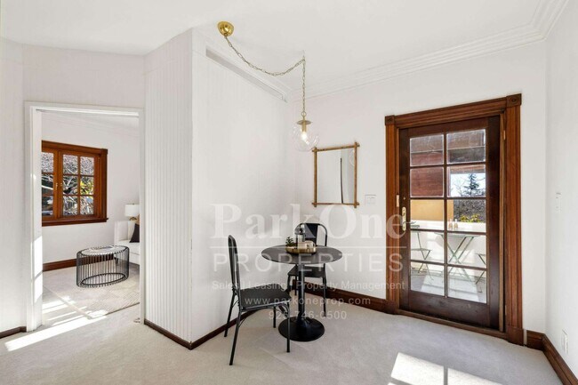 Building Photo - Short term, furnished possible for this magnificent home.