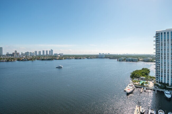 Building Photo - 17301 Biscayne Blvd