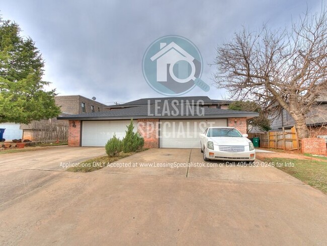 Building Photo - Spacious Updated 3 Bed 2 bath Home