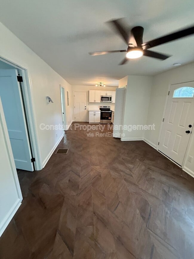 Building Photo - 139 Woodward Ct