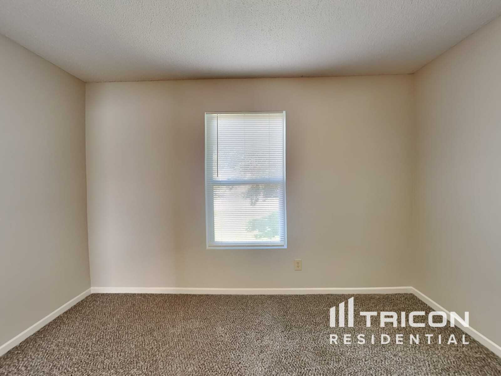 Building Photo - 2168 Olympia Dr