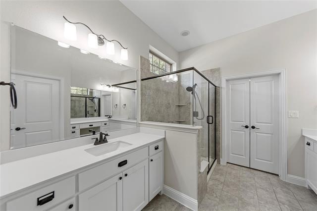 Building Photo - 7000 Kickapoo Dr