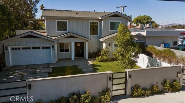 Building Photo - 5537 Vanalden Ave