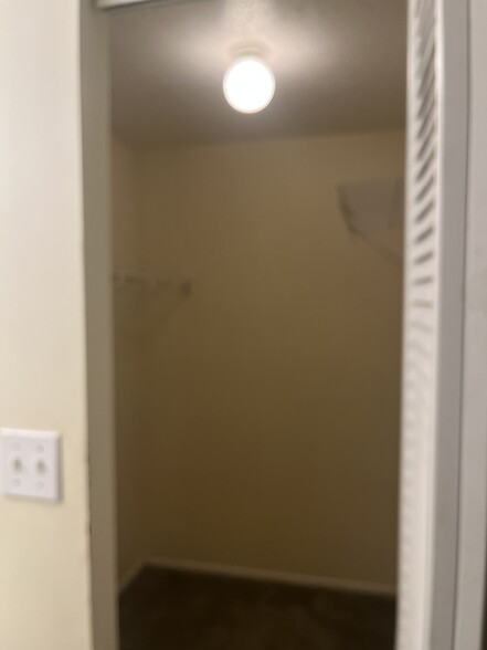 Building Photo - 308 Thalia Station Ct
