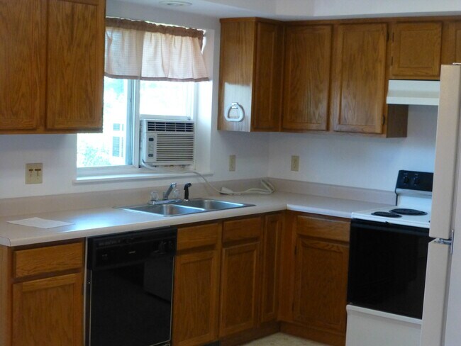 kitchen - 1536 16th St