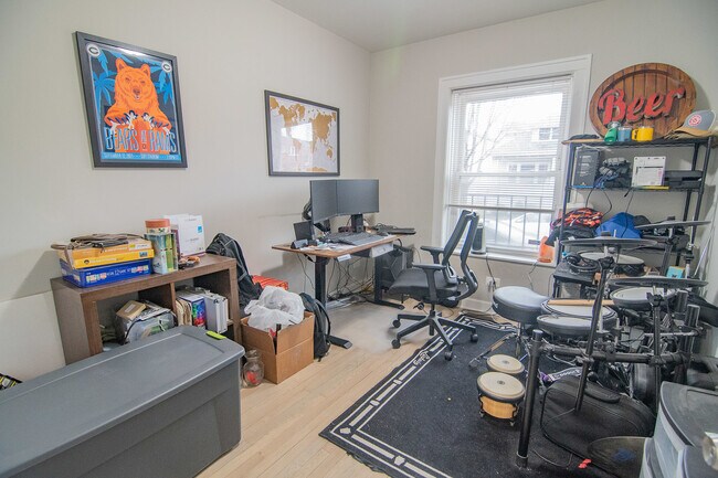 Building Photo - 3656 W Eddy St