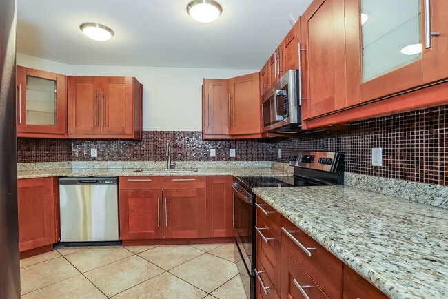 Building Photo - 8841 W Villa Rita Dr