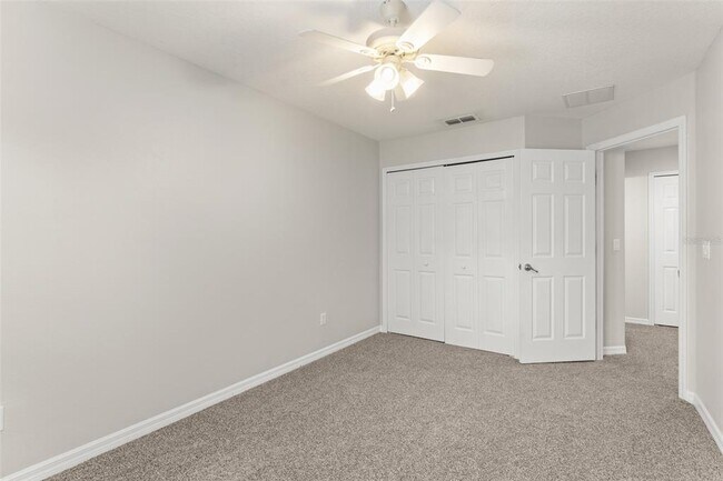 Building Photo - 9434 Tawnyberry St