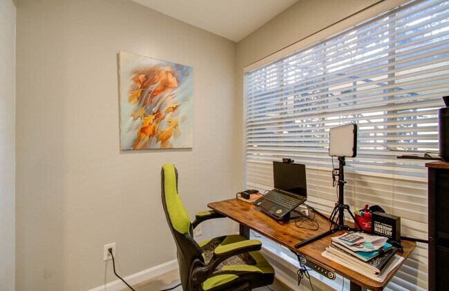 Building Photo - 2575 Marilee Ln