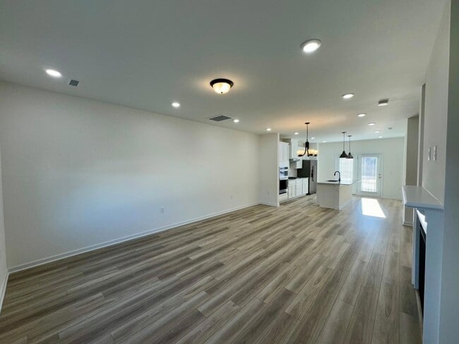 Building Photo - 430 Sustainable Wy