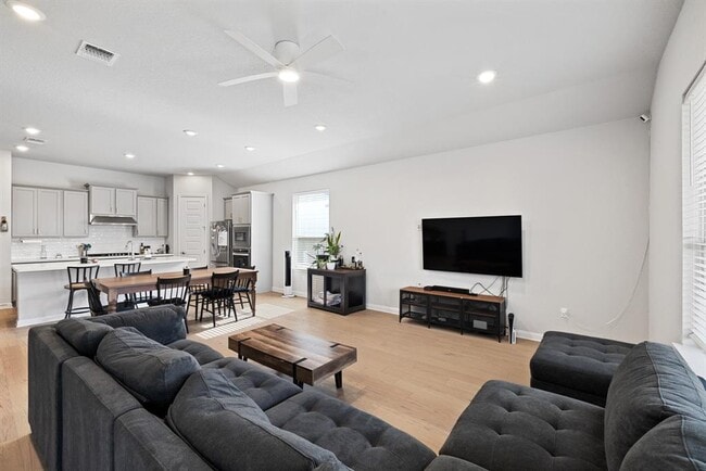 Building Photo - 8405 Hubble Walk