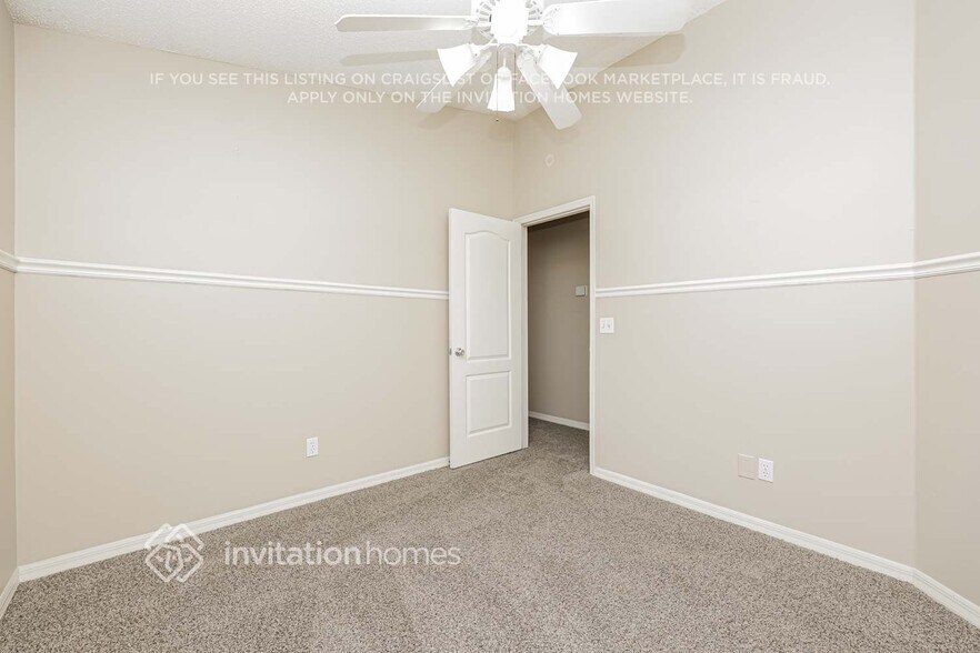 Building Photo - 1900 Woodcut Dr