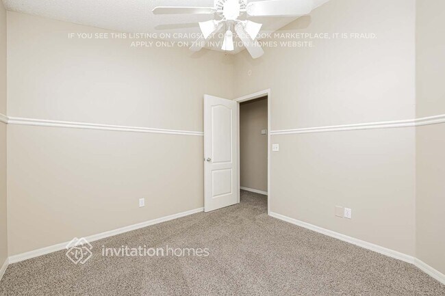 Building Photo - 1900 Woodcut Dr