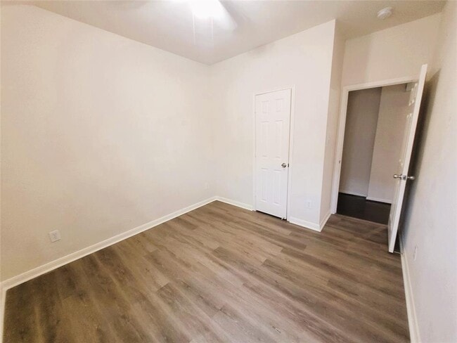 Building Photo - 2223 Enchanted Park Ln