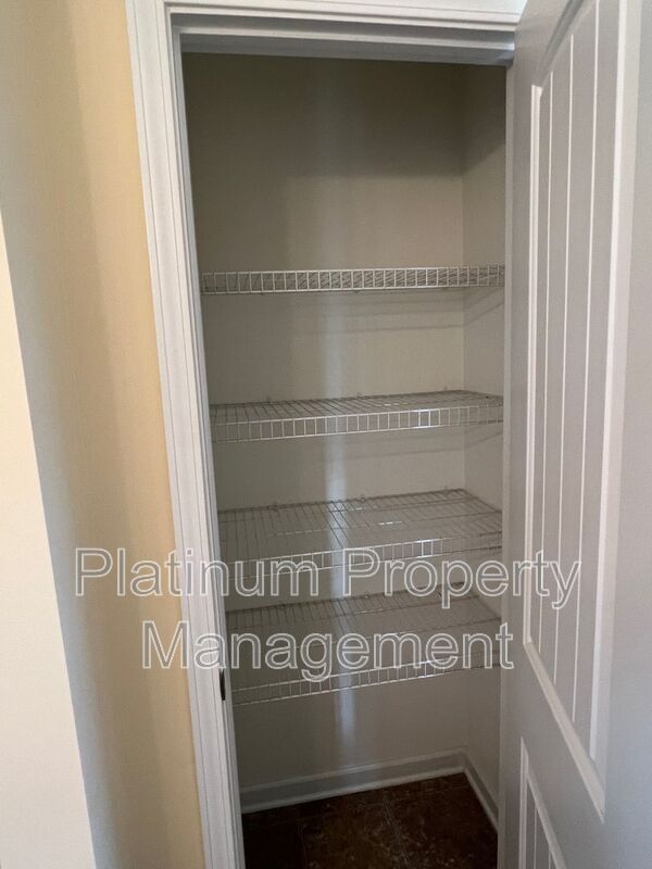 Building Photo - 279 Wahsega Way