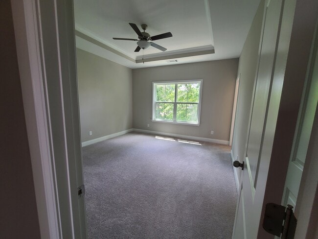 Building Photo - 4560 Mikajack Dr SE