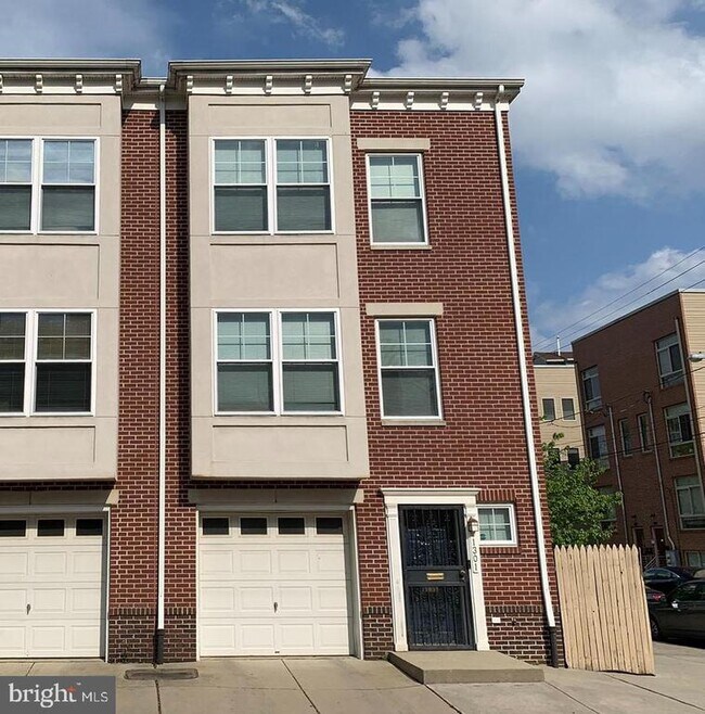 Building Photo - 1301 N Marshall St