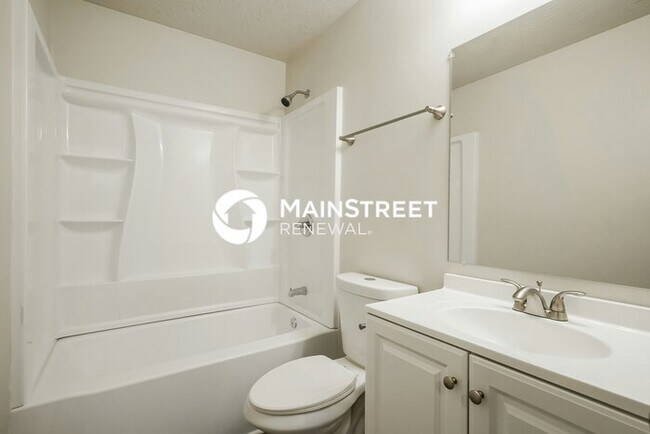 Building Photo - 4 Bedroom Pet-Friendly Home in GALLATIN, TN with Main Street Renewal