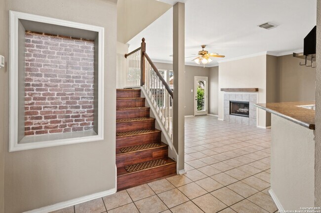 Building Photo - 207 Verde Ridge