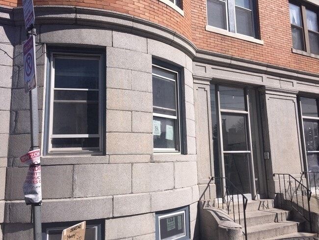 Building Photo - 7 Leicester St