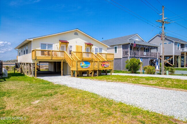 Building Photo - 1883 New River Inlet Rd