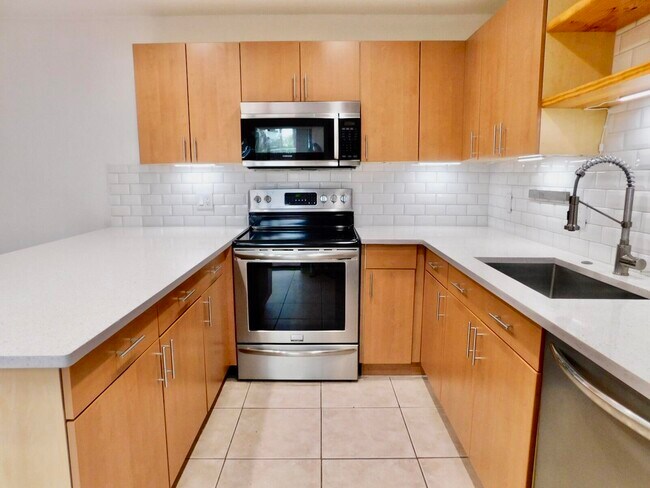 Building Photo - 4155 Turnberry Cir