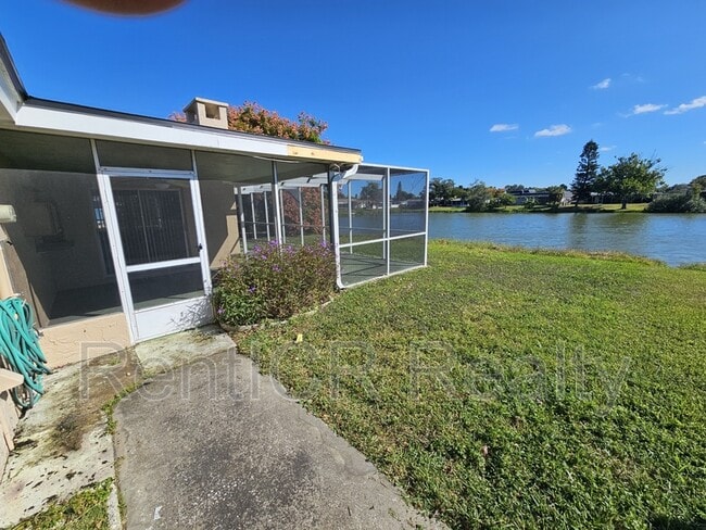 Building Photo - 4020 Pleasant Ridge Dr