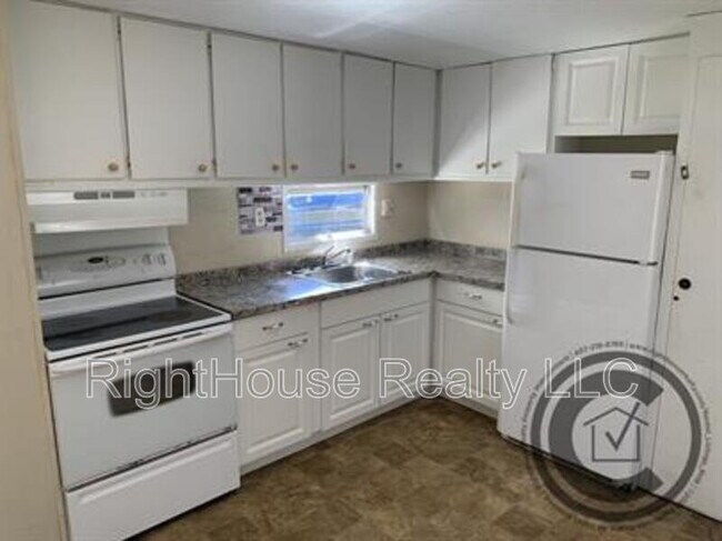 Building Photo - 2854 Lake Alfred Rd