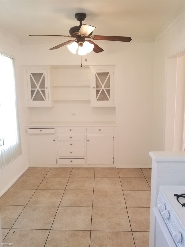 Building Photo - 1 br, 1 bath  - 1211 S Westmoreland Ave