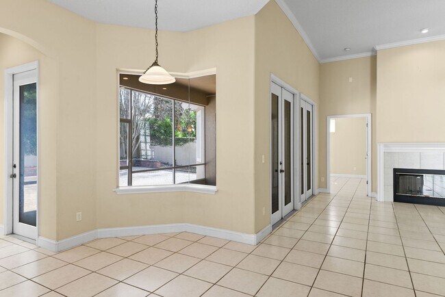 Building Photo - Avalon Park at Turtle Creek 3 bedroom home