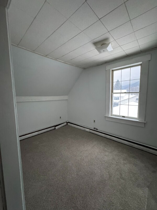 Building Photo - 69 Pleasant St