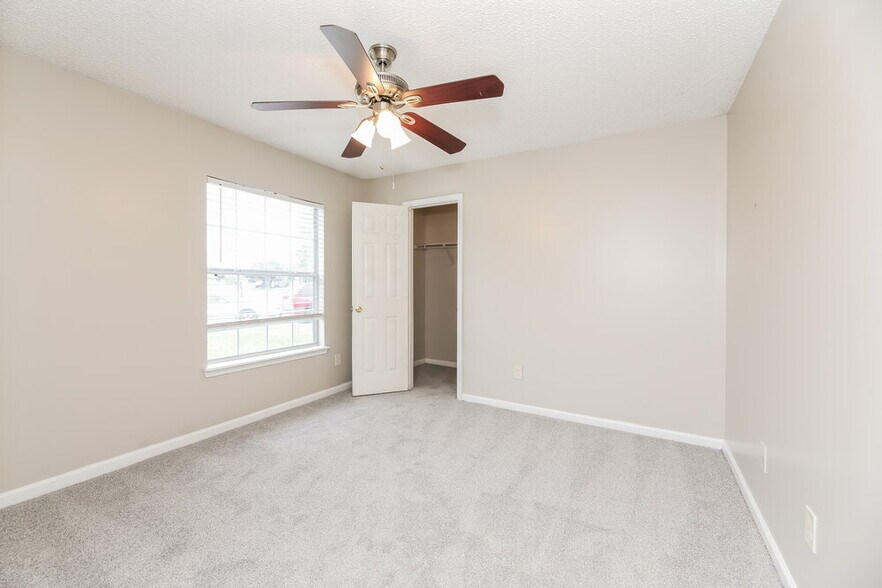 Building Photo - 7307 US Open Blvd