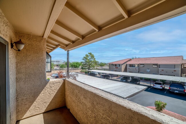 Building Photo - READY TO MOVE-IN UPPER LEVEL 2-BEDROOM CONDO!