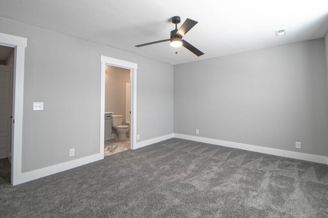 Building Photo - 1606 Jonathan Wade Cir