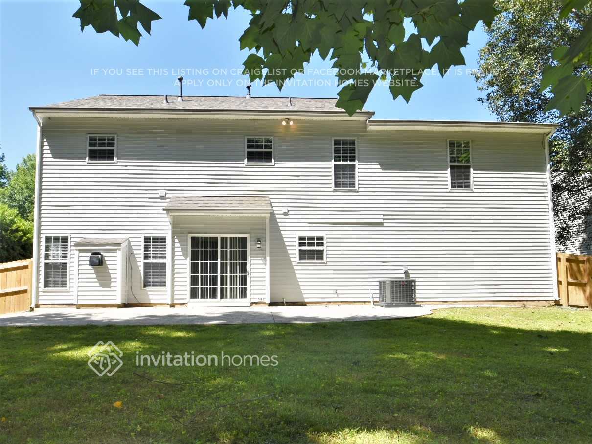 Building Photo - 213 Gabriel Dr