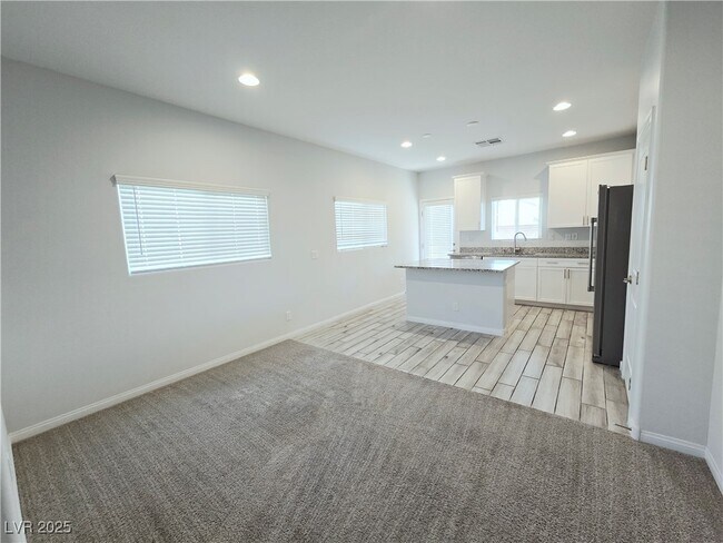 Building Photo - 5846 Steinbeck Vly St